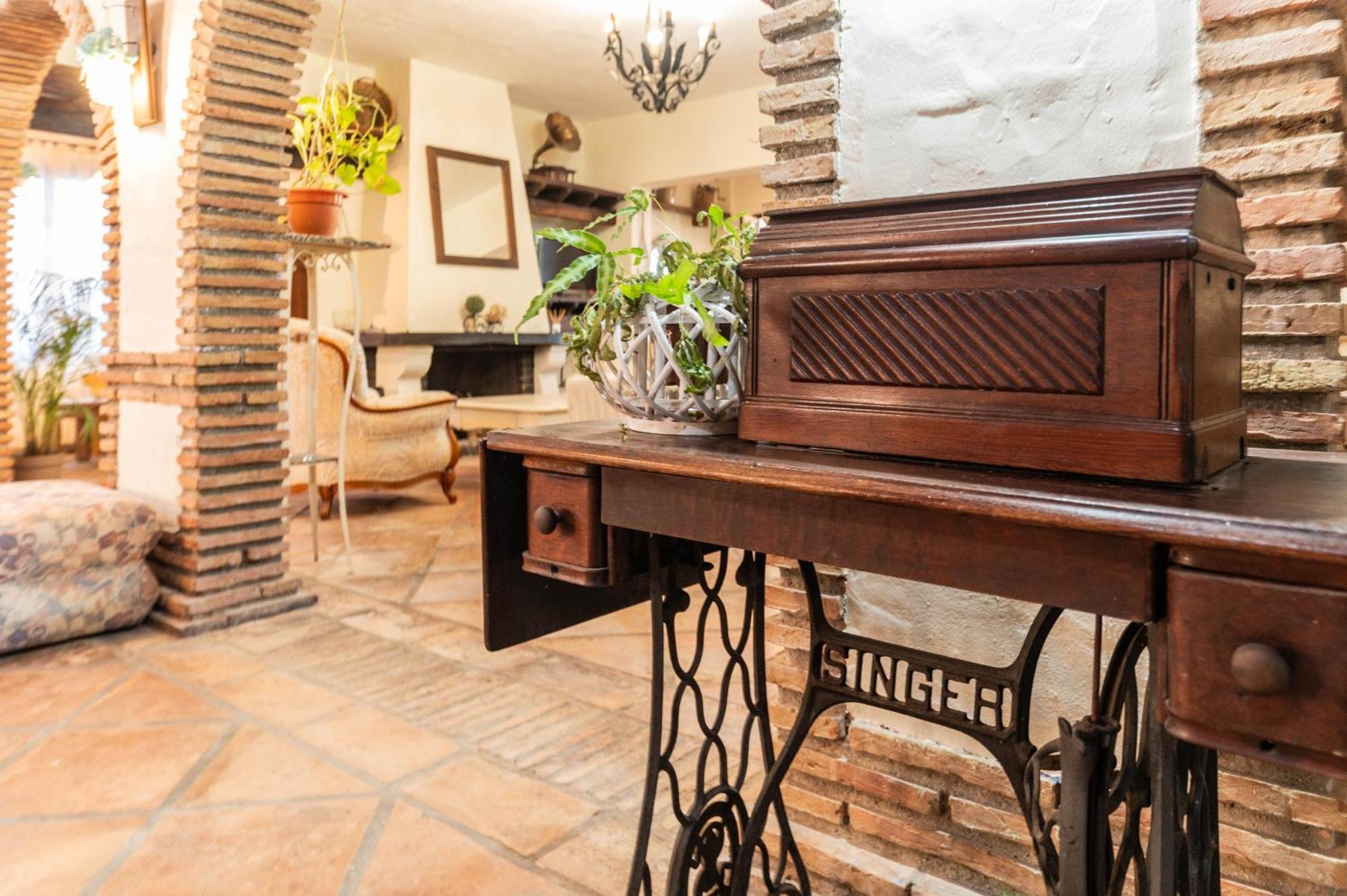 El Abuelo Hotel Guaro Eksteriør billede